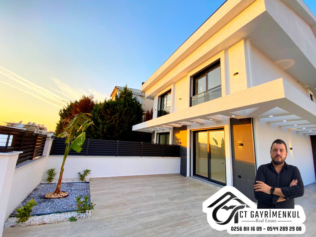 DİDİM'DE SATILIK 4+1 AYRI MUTFAK MÜSTAKİL GİRİŞLİ HAVUZLU  VİLLA