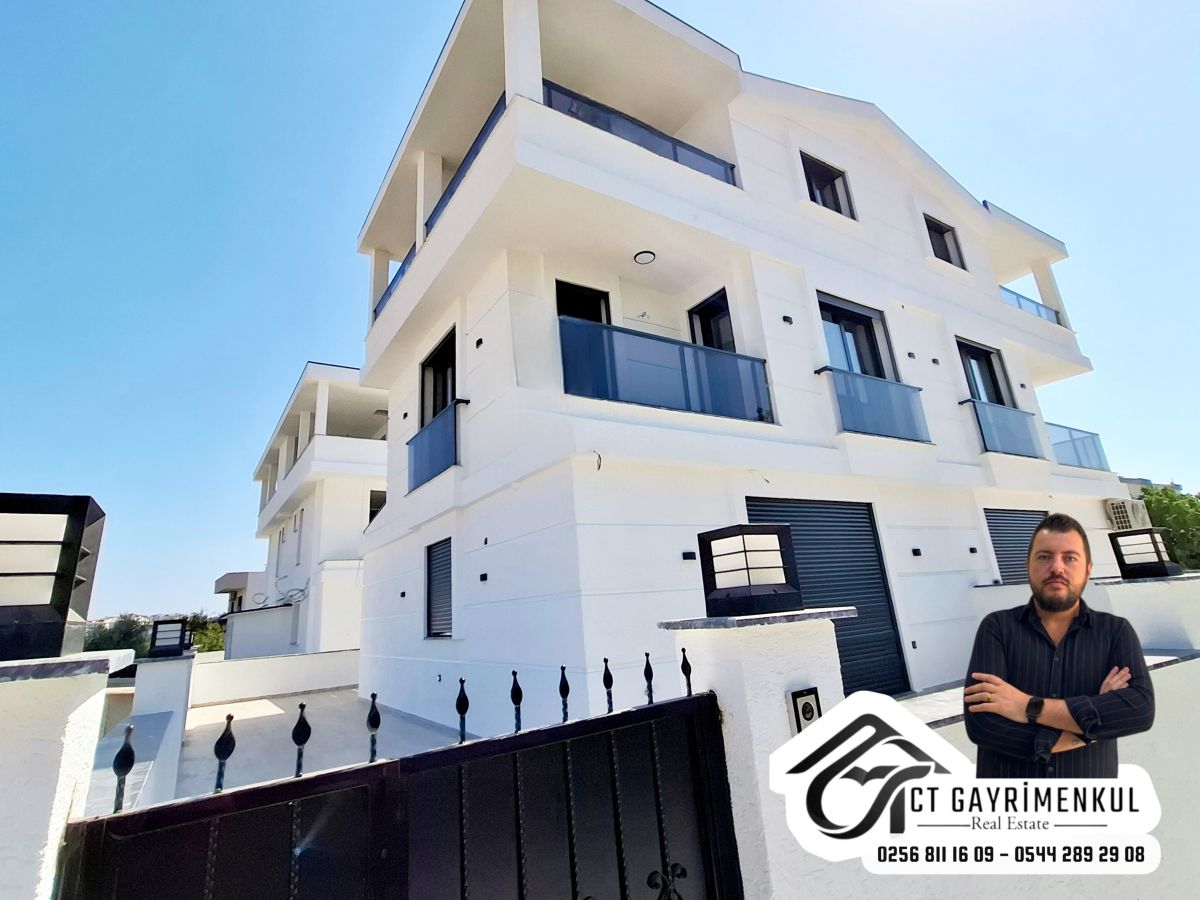 DİDİM'DE SATILIK 3+1  DENİZ MANZARALI BAHÇELİ MÜSTAKİL GİRİŞLİ VİLLA