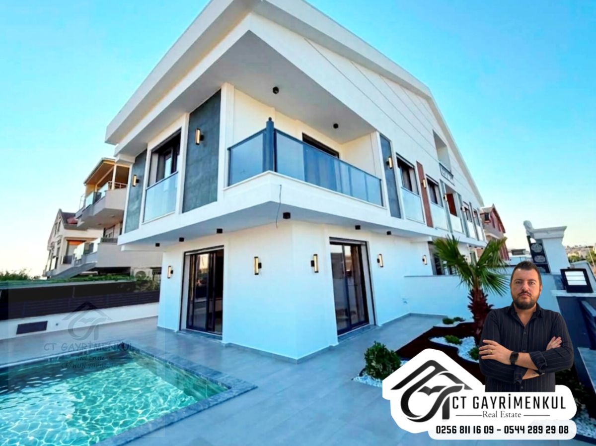 DİDİM'DE SATILIK 4+1  HAVUZLU MÜSTAKİL BAHÇELİ ÖN CEPHE TRİPLEX VİLLA