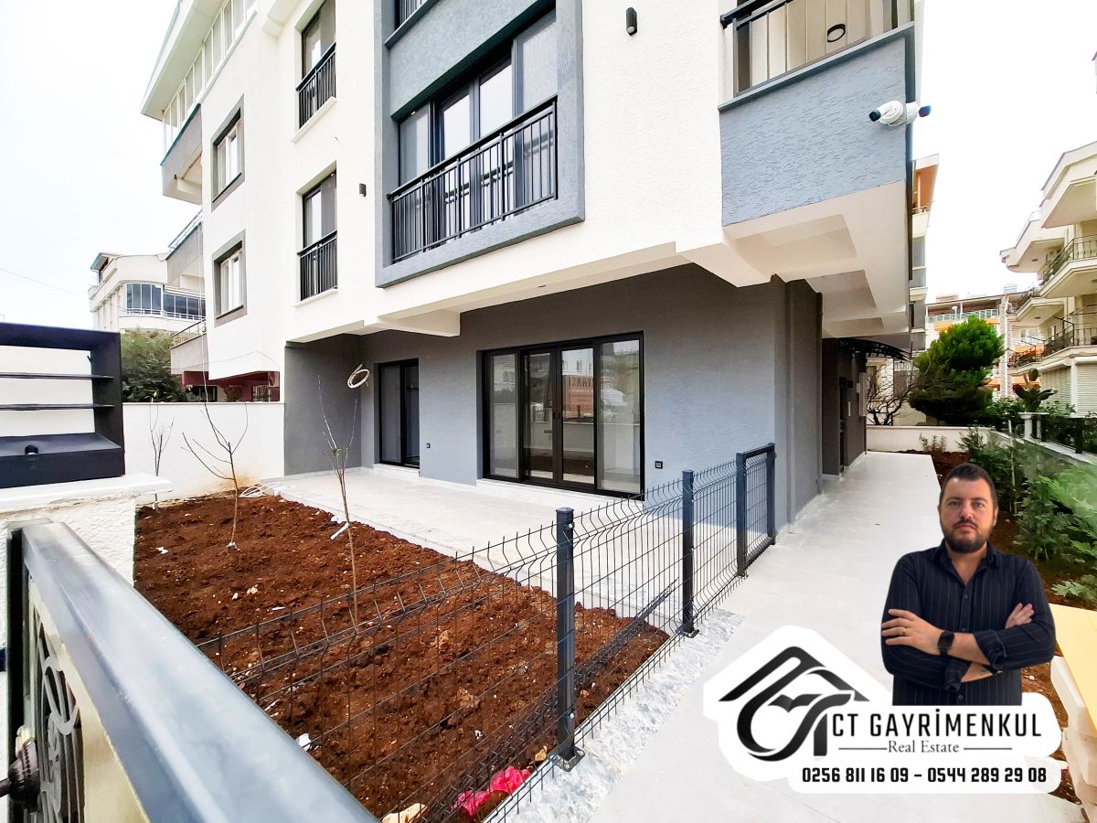 DİDİM'DE SATILIK 2+1 MÜSTAKİL GİRİŞLİ GİRİŞ KAT GENİŞ BÜYÜK DAİRE